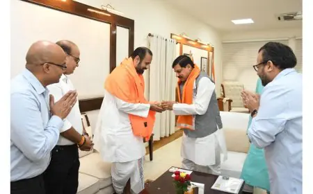 Chi. Goswami Vishal Bawasaaheb Visited Madhya Pradesh Chief Minister Dr. Mohan Yadav, his residence in Bhopal