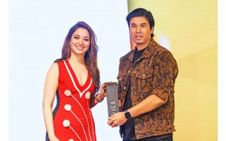Tamannaah Bhatia Felicitates Gospel Music Maestro Dr. Amit Kamle for His Outstanding Contribution to Gospel Music