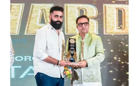 Bharat Ka Burrah Awarded as the Best Beverage Drink of the Year by your favourite Shark Ashneer Grover in New Delhi