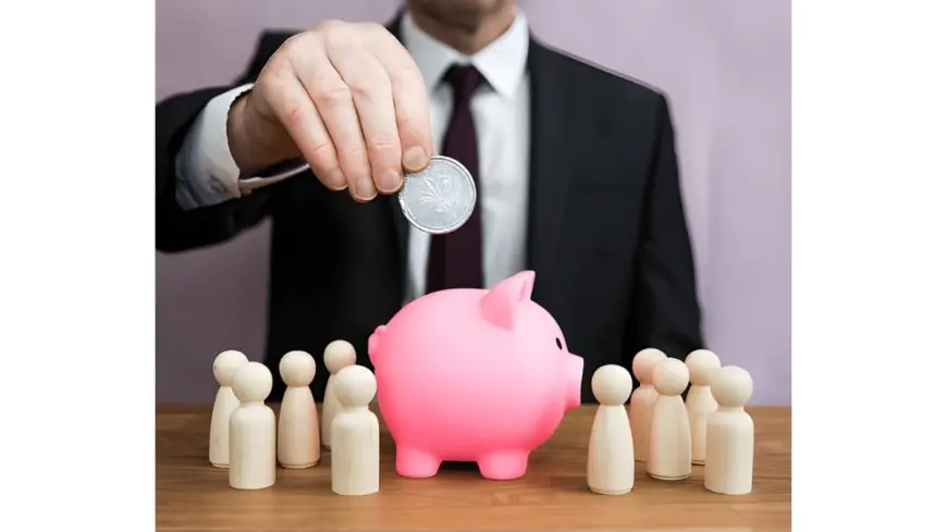 Best Saving Schemes for Salaried Professionals in 2025