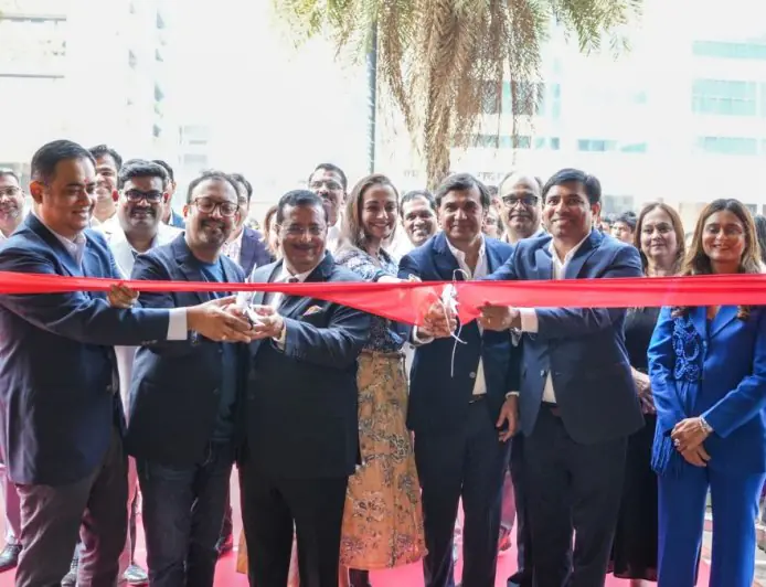 Arnav Automobiles inaugurates state-of-the-art Mahindra showroom at Worli, Mumbai