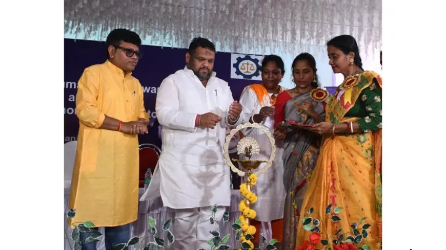 Important Conference on Rights and Social Security of Unorganised Workers Held in Bishnupur