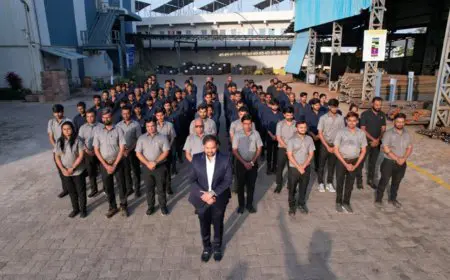 This commerce background Founder took roots in technical manufacturing and built a 150,000 sq ft factory