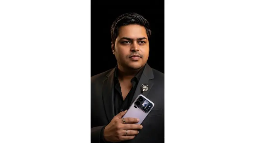 Tumkur Witnesses First Xiaomi 17 Pro Max Owner as Prathik Jain Acquires Device on His Birthday